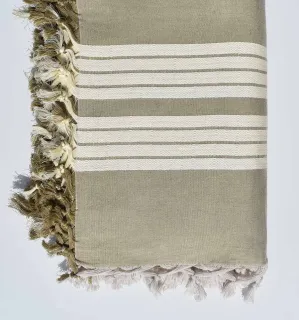 Jeté de canapé 4 franges vert kaki et blanc crème 2.2m*2.8m Fouta Tunisia - 1