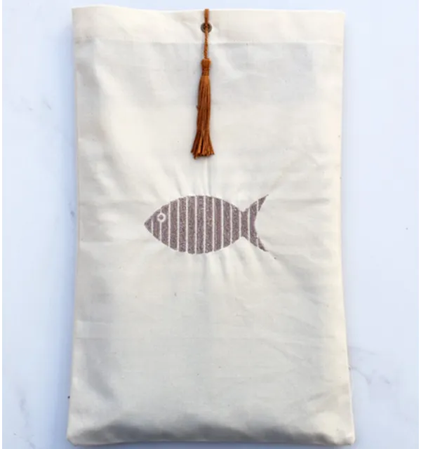 Pochette beige clair personnalisée avec pompon Fouta Tunisia - 1