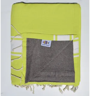 Fouta vert chartreuse doublée éponge taupe Fouta Tunisia - 1