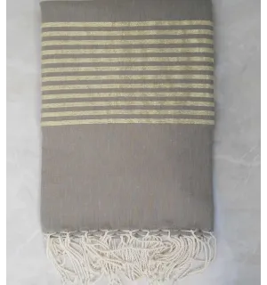 JETé vert kaki au fil lurex doré 