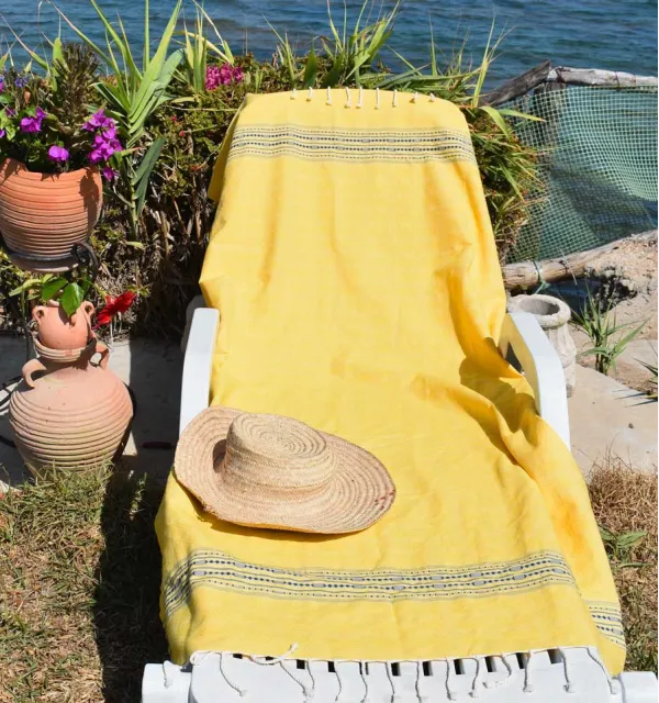 Fouta thalasso jaune avec motifs bleu foncé Fouta Tunisia - 1