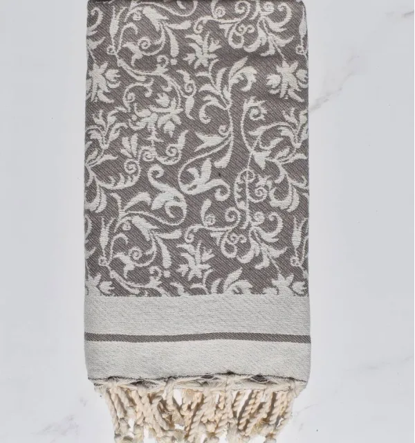 Fouta Versailles taupe - Fouta plage motif floral, serviette de plage, jeté fauteuil