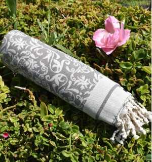 Fouta modèle Versailles taupe - Fouta plage motif floral, serviette de plage, jeté fauteuil 2