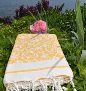 Fouta modèle Versailles jaune foncé - Fouta fleurie en coton, Serviette absorbante 2
