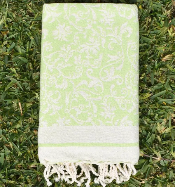 Fouta Versailles vert clair - Serviette absorbante en coton, serviette de plage, accessoire de plage
