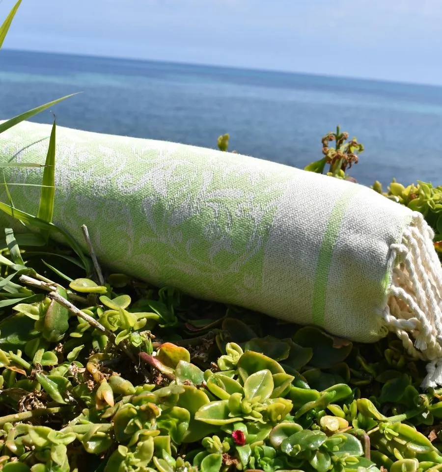 Fouta Versailles vert clair - Serviette absorbante en coton,  serviette de plage, accessoire de plage