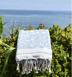 Fouta modèle Versailles bleu ciel - Serviette plage, Fouta fleurie absorbante, 2