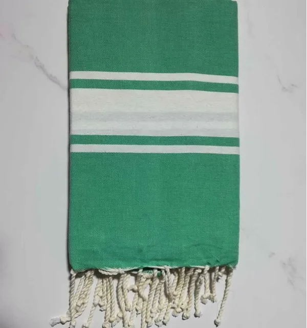 Serviette de plage Plate vert Menthe 100x200 cm - 100 % Coton - FOUTA TUNISIA