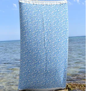 Fouta Versailles bleu azur - Fouta fleurie en coton, serviette de plage, serviette absorbante