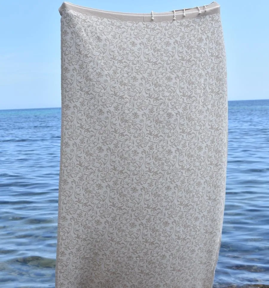Fouta Versailles taupe - Fouta plage motif floral, serviette de plage, jeté fauteuil