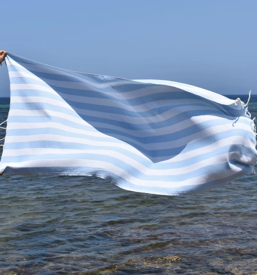 Fouta Alaska bleu pastel - erviette Jacquard 100x200 cm en Coton Recyclé - Serviette de plage - Fouta à rayures - Serviette