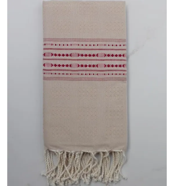 Fouta thalasso beige avec motifs bordeaux 
