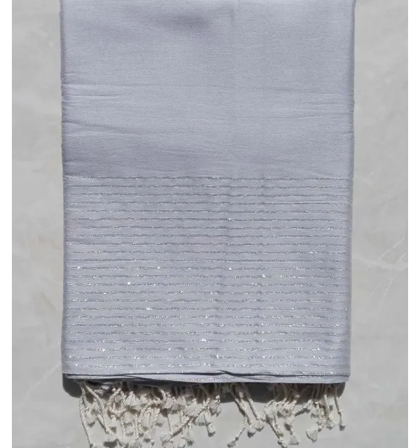 Jeté argent au fil lurex 