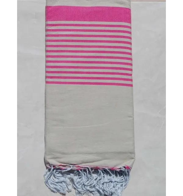 Jeté beige rayée rose 