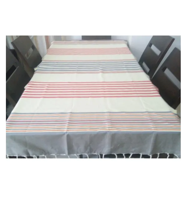 Fouta Plate jaune clair et gris avec rayures 