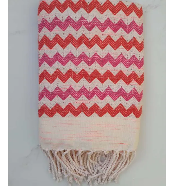 Fouta zigzag blanc crème, rouge et rose 