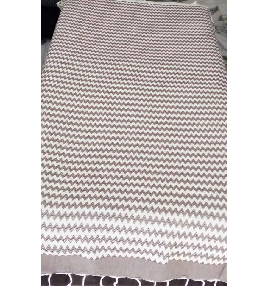 Fouta zigzag blanc crème et marron 