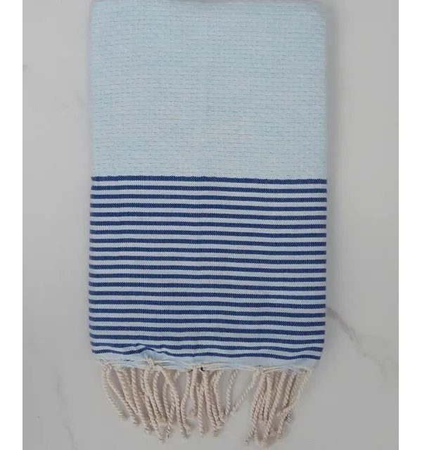 Fouta nid d'abeille bleu clair rayée bleu 
