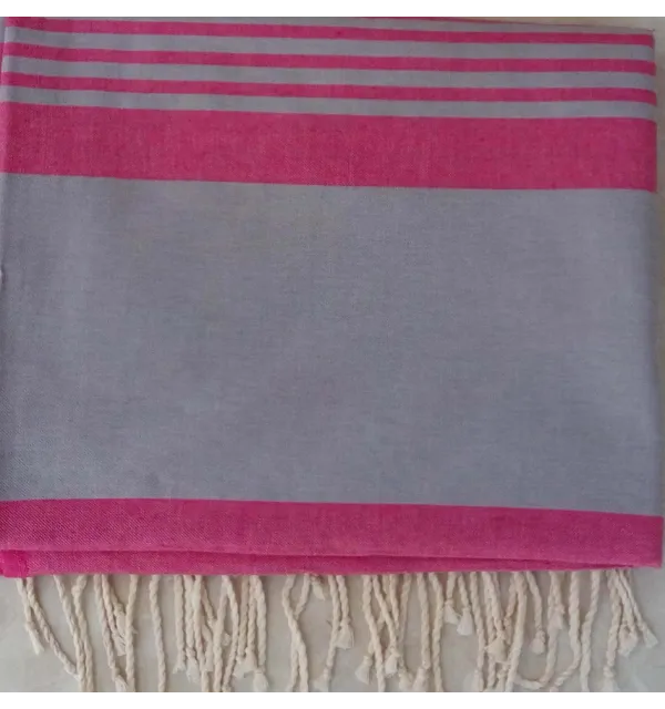Jeté gris rayée rose 