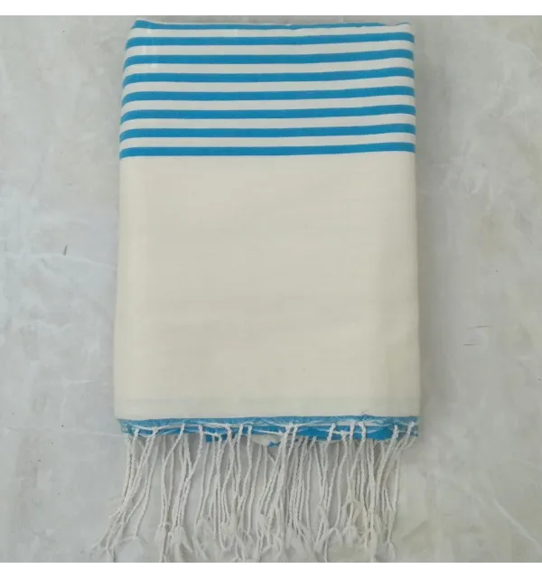Jeté blanc crème rayée bleu azur 