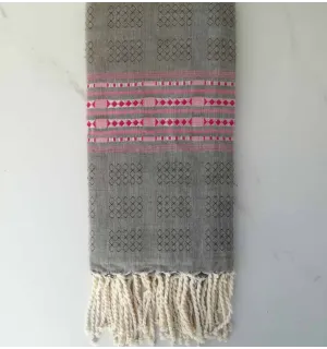 Fouta thalasso vert kaki et rose foncé 2