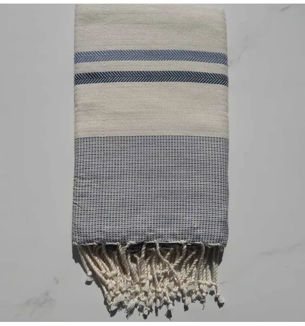 Chevron blanc crème,bleu charrette et paon 