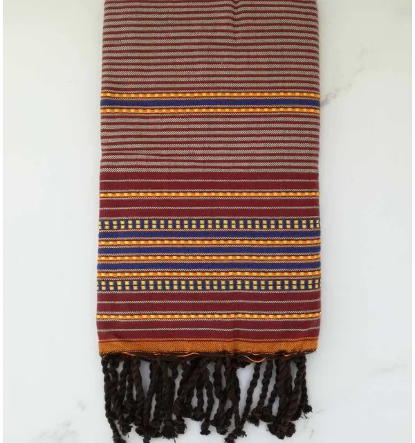 Fouta arabesque couleur rouge bordeaux 