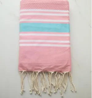 Fouta nid d'abeille rose clair rayée bleu 