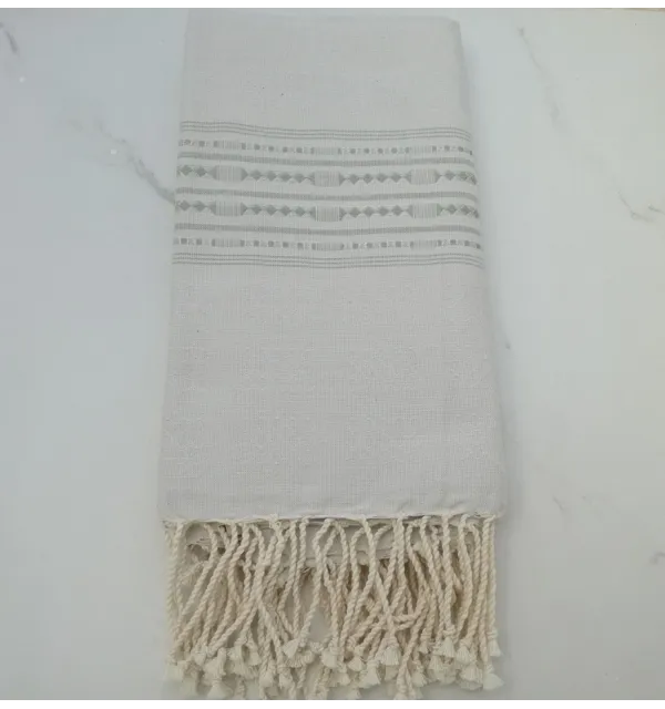 Fouta thalasso avec motifs vert clair 