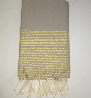 FOUTA Lurex plate gris tourtelle au fil lurex doré 