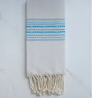 Fouta thalasso gris bleu clair avec motifs azur