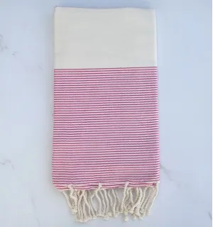 Fouta plate blanc crème et rose bébé avec rayures 