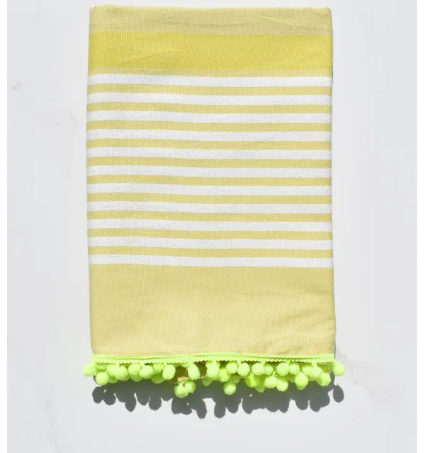 Fouta blanc cassé, chartreuse avec pompons 