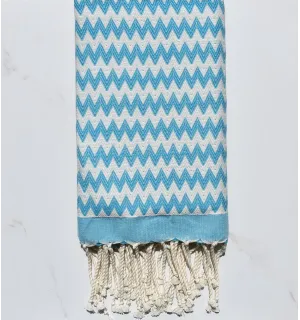 Fouta zigzag bleu azur et blanc crème 