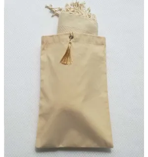 Pochette fouta beige clair nœud pompon blanc de platine 2