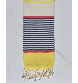 fouta  enfants bleu foncé, jaune, rouge,  blanc cassé 