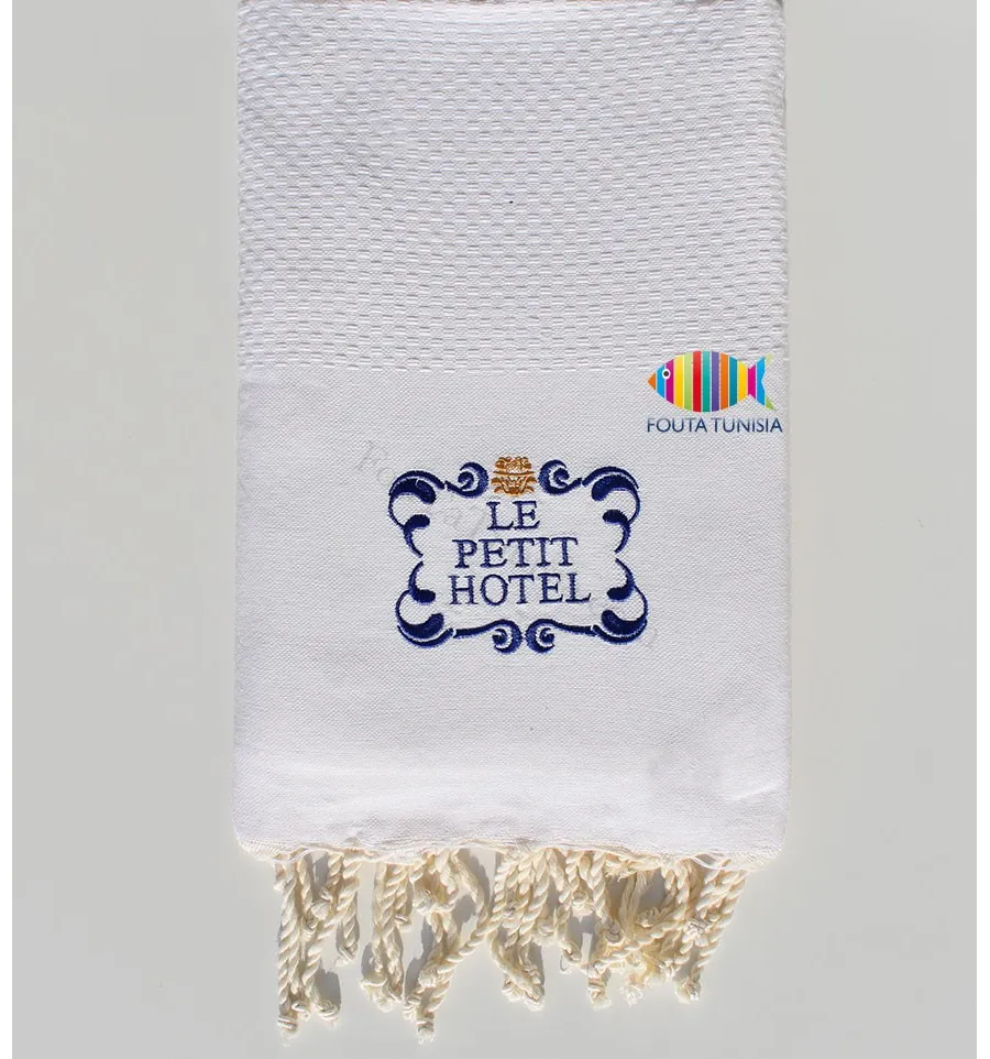 Serviette de plage personnalisée le petit hotel Fouta Tunisia - 7