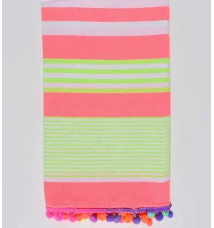 Serviette de plage rose fluo rayée vert fluo et blanc  - 1