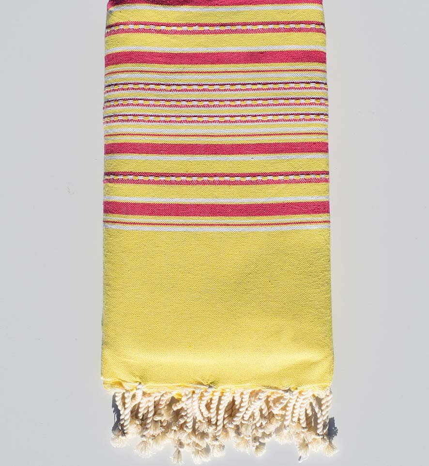 Jeté arabesque jaune avec rayures rose foncé Fouta Tunisia - 1