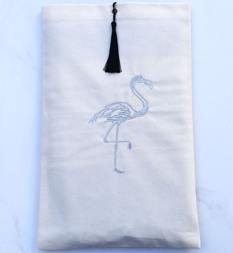 Pochette beige clair brodée flamant couleur argent avec pompon Fouta Tunisia - 1