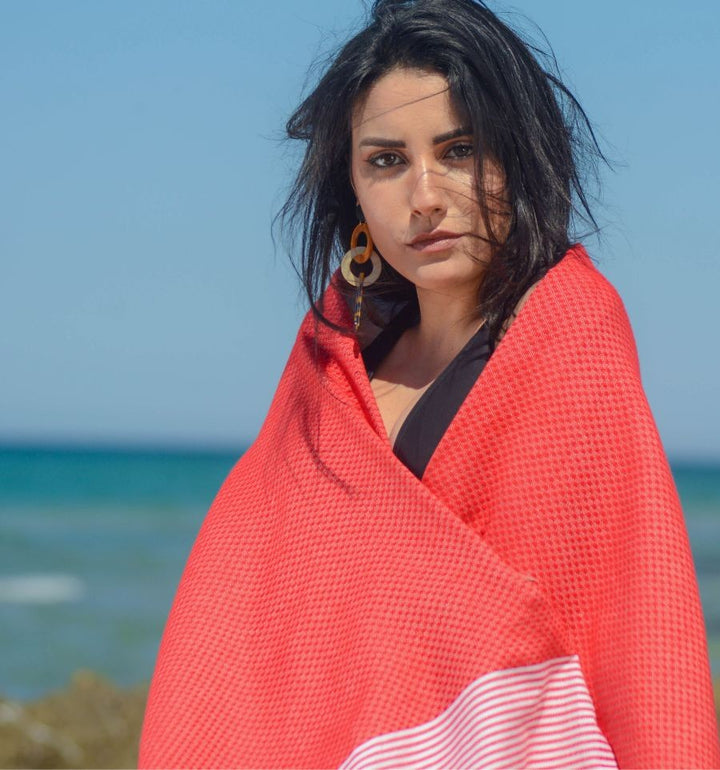 FOUTA NID D'ABEILLE rouge groseille rayée blanc Fouta Tunisia