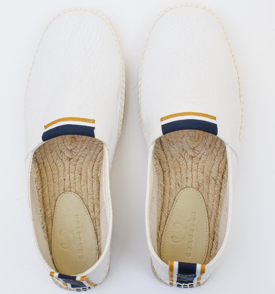 Espadrilles blanches avec bande bleu marine et jaune