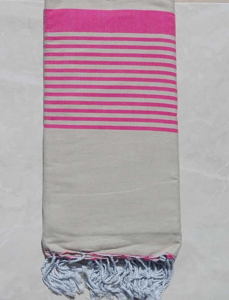 Jeté beige rayée rose 