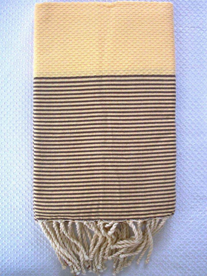 blanc crème rayée marron 