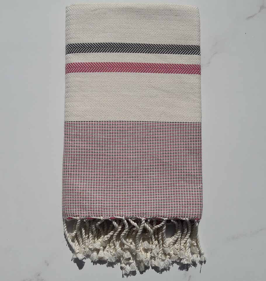 Chevron blanc crème, gris plomb et rose violacé 