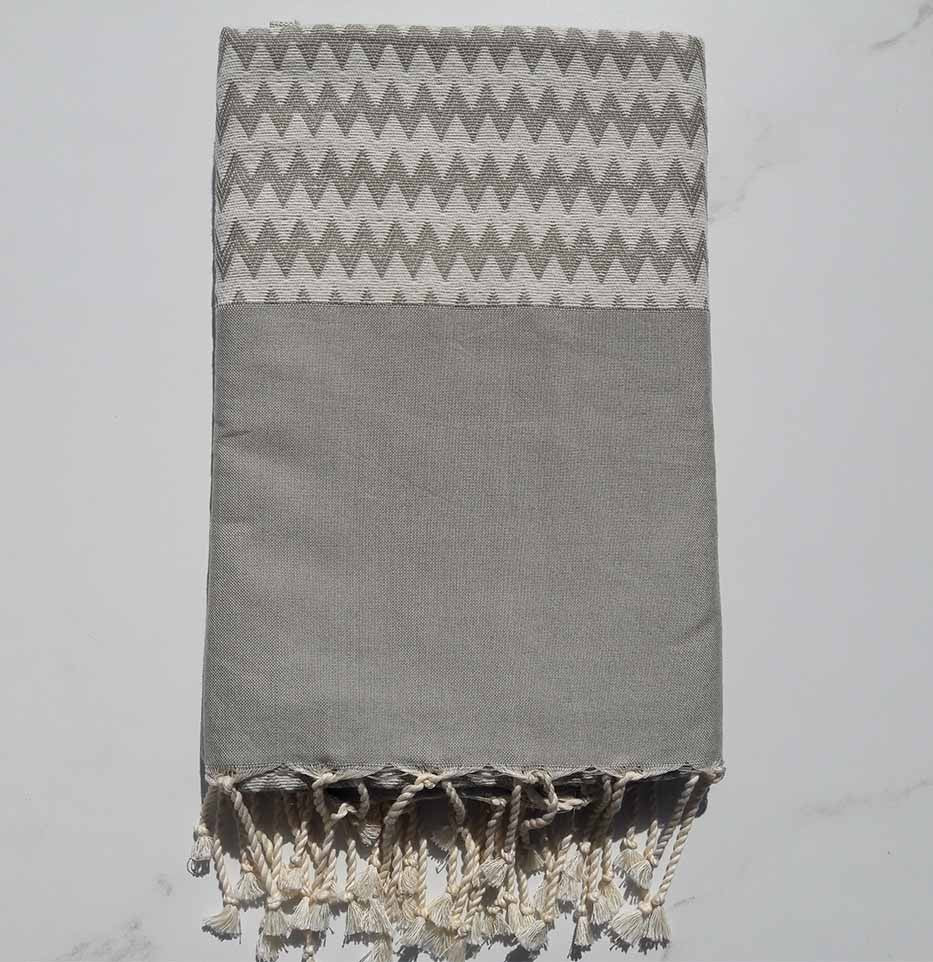 Fouta zigzag vert pale 