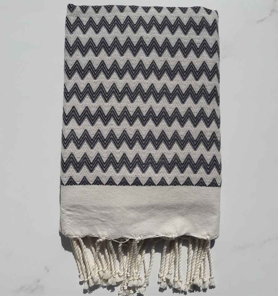 Fouta zigzag blanc crème et ardoise 