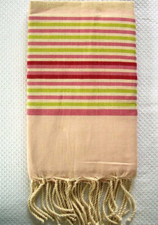 Fouta ziwane à rayures multicolores rose bebe 