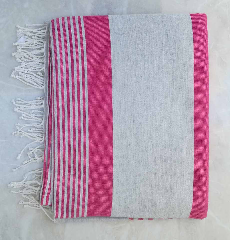 Jeté gris rayée rose 