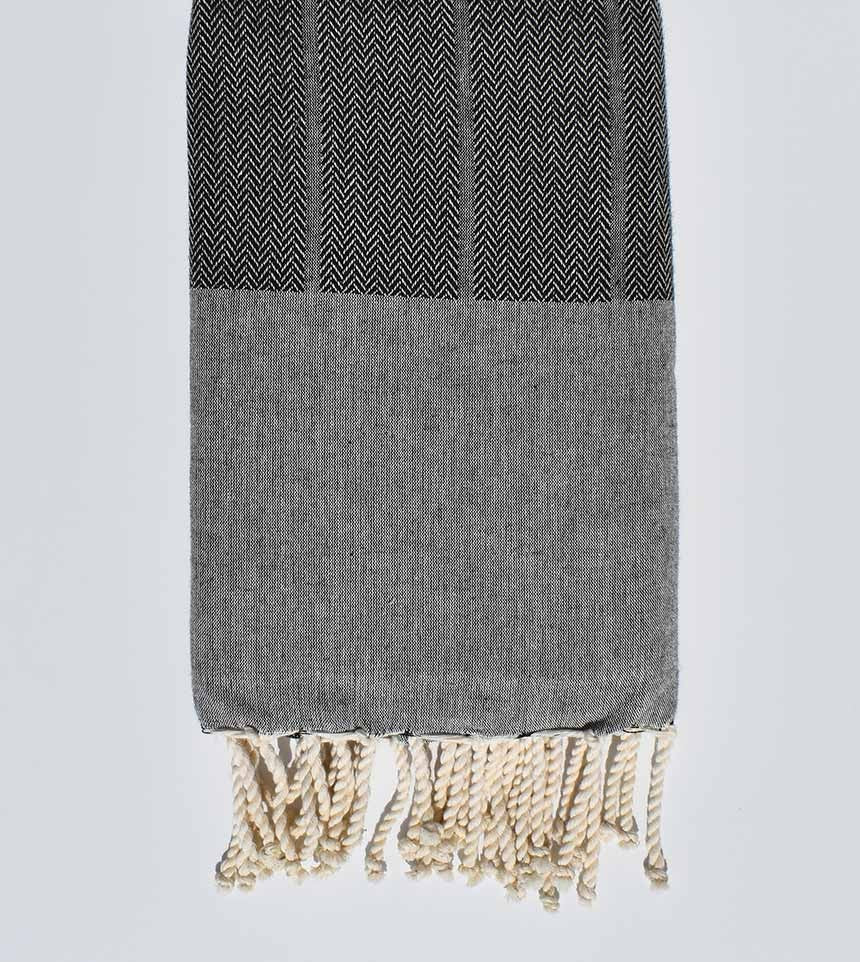 Fouta chevron noir et  gris ardoise 